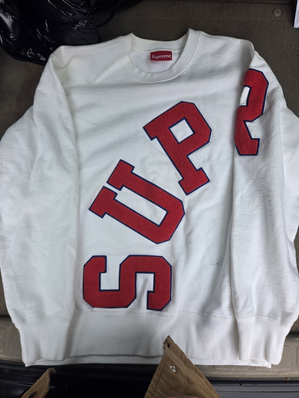 Supreme White Crewneck